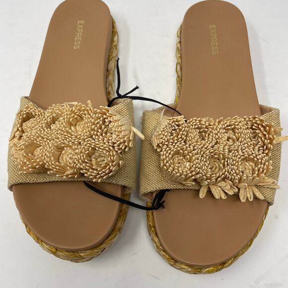 EXPRESS Slides Sandals 7 Tan Woven Flower Slip On Espadrille Beach Summer Boho - Picture 4 of 7